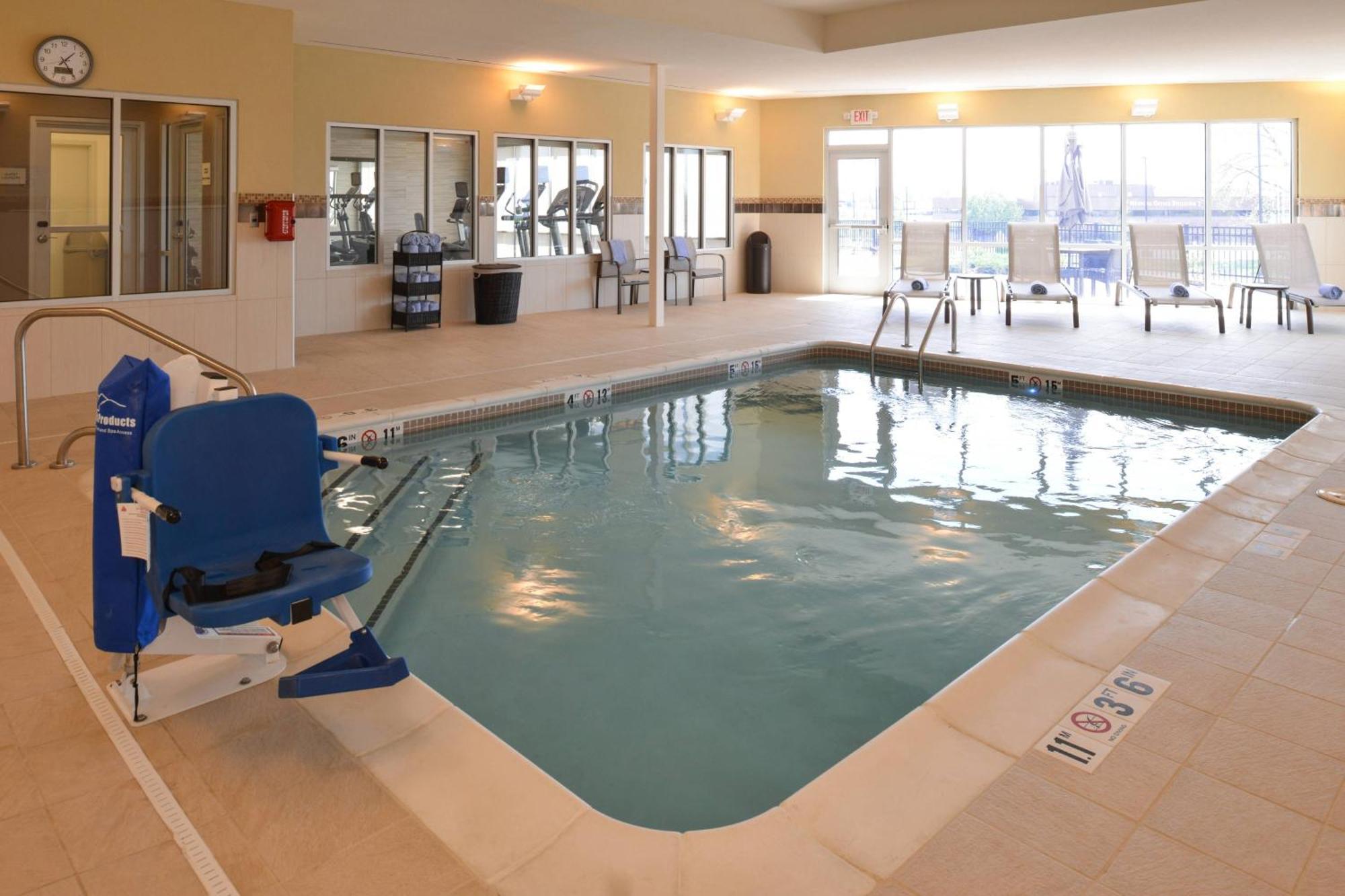 Courtyard By Marriott St. Louis St. Peters Hotel Saint Peters Exterior foto